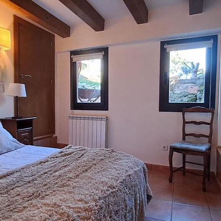 Alojamiento Compartido Cantroncxic Sant Pere de Torello Luaran gambar